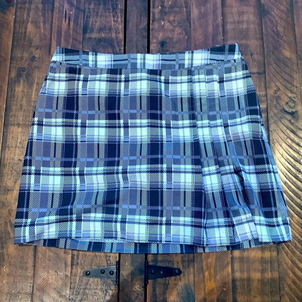 Golf skort